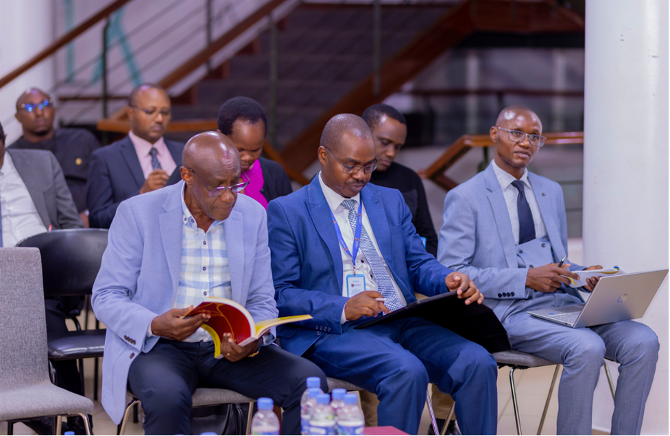 Chairman University Governing Body, UoK, Vice Chancellor, UoK and Editor –in-Chief JFMS