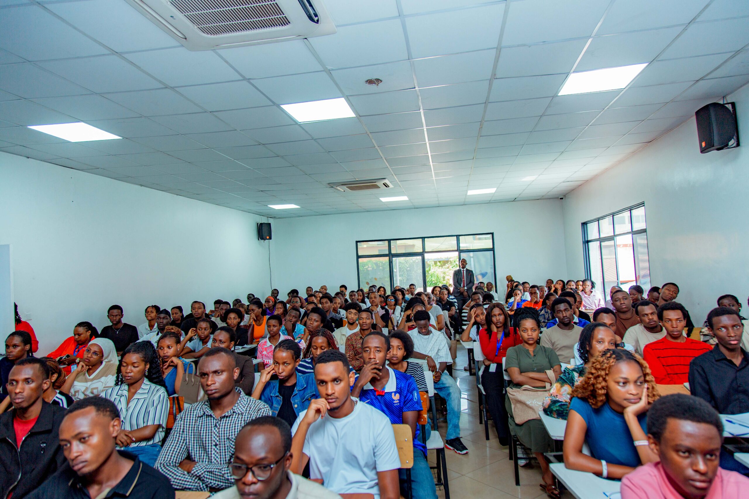Students during the meeting with promoters.